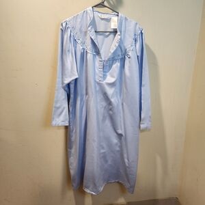 KAY ANNA Light Blue Long Sleeve Nightgown with Lace Trim Sz L
